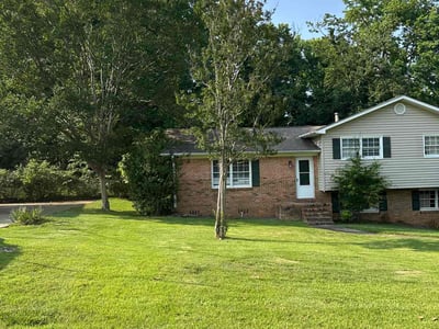 Lawn care service in Birmingham, 35226