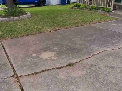Lawn care service in Austin, 78753