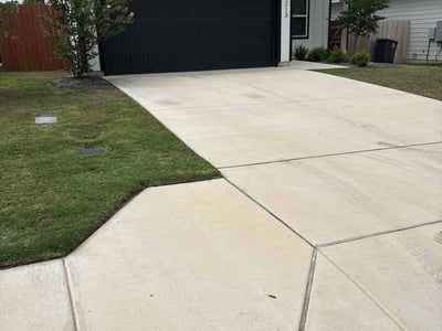 Lawn care service in Georgetown, 78628