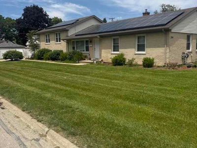 Lawn care service in Addison, 60101