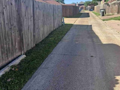 Lawn care service in Lancaster, 75134