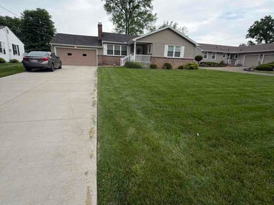 Lawn care service in Poland, 44514