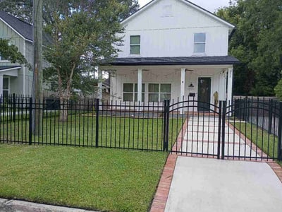 Lawn care service in Jacksonville, 32205