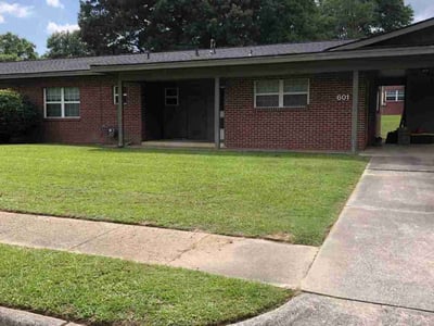 Lawn care service in Warner Robins, 31098