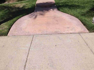 Lawn care service in Modesto, 95357