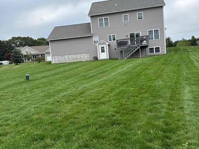 Lawn care service in Seekonk, 02771