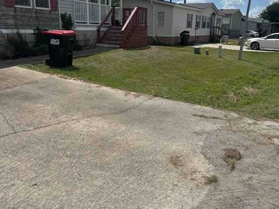 Lawn care service in Youngsville, 70592