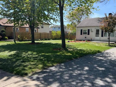 Lawn care service in Burbank, 60459