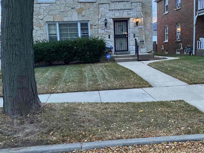 Lawn care service in Milwaukee, 53216