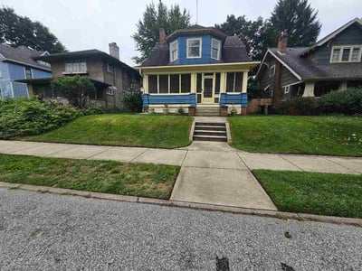 Lawn care service in South Bend, 46617