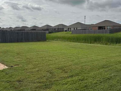 Lawn care service in Bixby, 74008