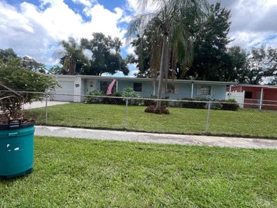 Lawn care service in Tampa, 33619