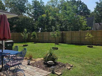 Lawn care service in Conway, 72034