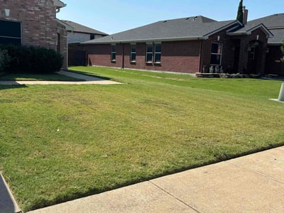 Lawn care service in Grand Prairie, 75052