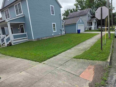 Lawn care service in Columbus, 43206