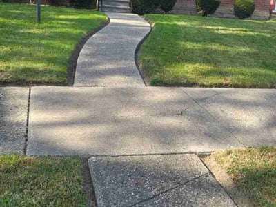 Lawn care service in Detroit, 48228