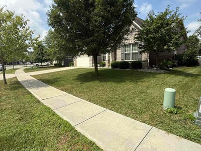 Lawn care service in Noblesville, 46062