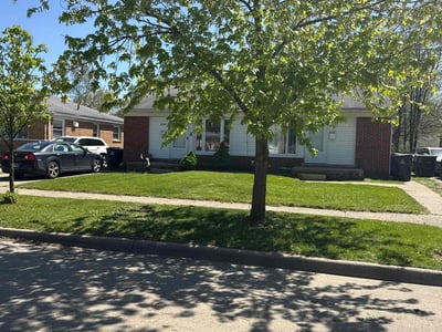 Lawn care service in Westland, 48186