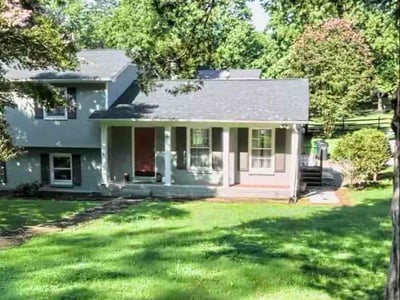 Lawn care service in Charlotte, 28212