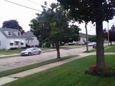 Lawn care service in Racine, 53402