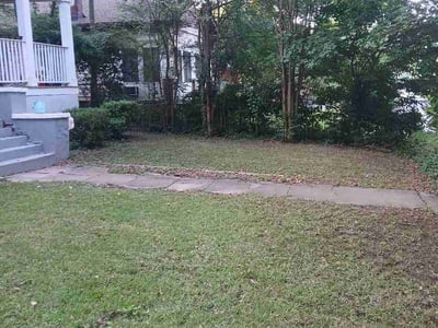 Lawn care service in Atlanta, 30310