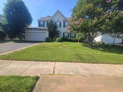 Lawn care service in Manassas Park, 20111