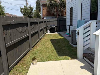 Lawn care service in Charleston, 29403