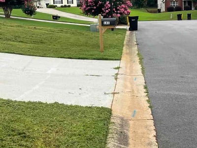 Lawn care service in Fairburn, 30213