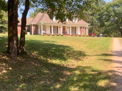 Lawn care service in Olive Branch, 38654
