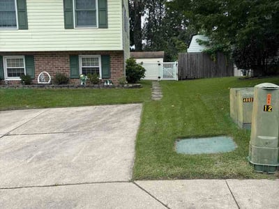 Lawn care service in Essex, 21221