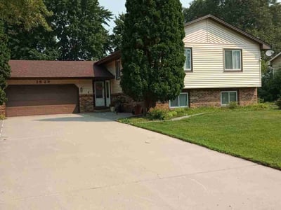 Lawn care service in Blaine, 55449