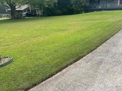 Lawn care service in Powder Springs, 30127