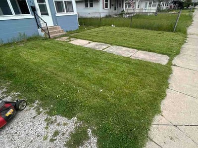 Lawn care service in South Bend, 46615