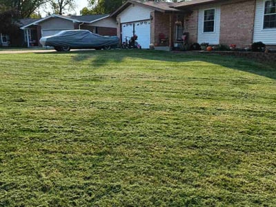 Lawn care service in Ballwin, 63021