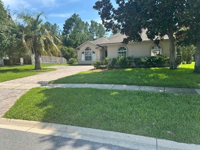 Lawn care service in St. Augustine, 32092