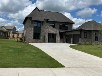 Lawn care service in Helena, 35244