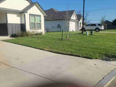 Lawn care service in Temple, 76504