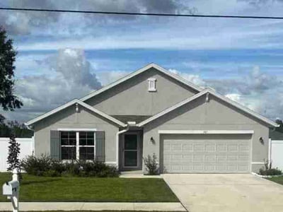 Lawn care service in Ocala, 34473