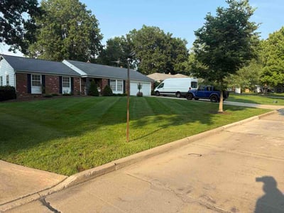 Lawn care service in Lyndhurst, 44124