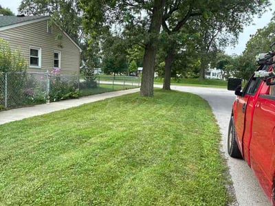Lawn care service in Hammond, 46324