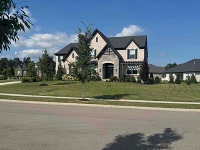 Lawn care service in Mason, 45040
