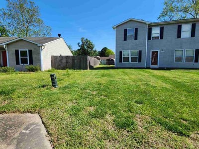 Lawn care service in Chesapeake, 23320