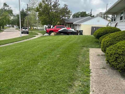 Lawn care service in Dayton, 45402