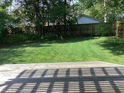 Lawn care service in Jacksonville, 32205