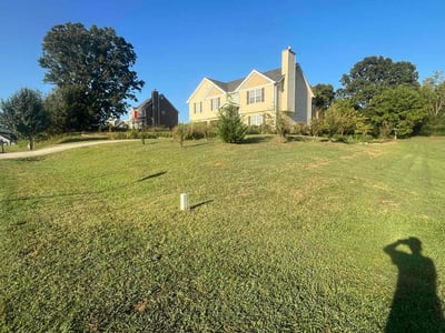 Lawn care service in Clermont, 30527