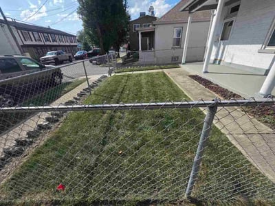 Lawn care service in Ludlow, 41016