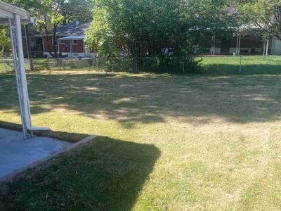 Lawn care service in St. Louis, 63137