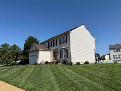 Lawn care service in Middletown, 19709