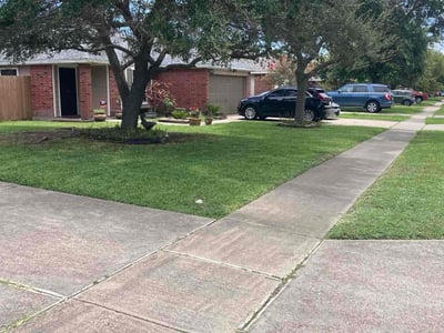 Lawn care service in Corpus Christi, 78414