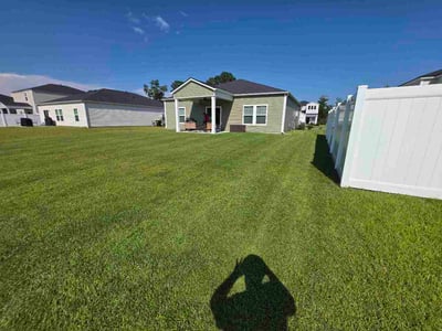 Lawn care service in Conway, 29526